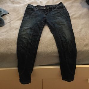 LEVI JEANS
